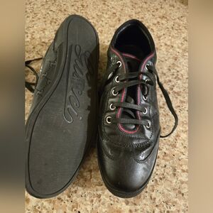 Authentic Gucci black sneakers pre loved but Great Condition